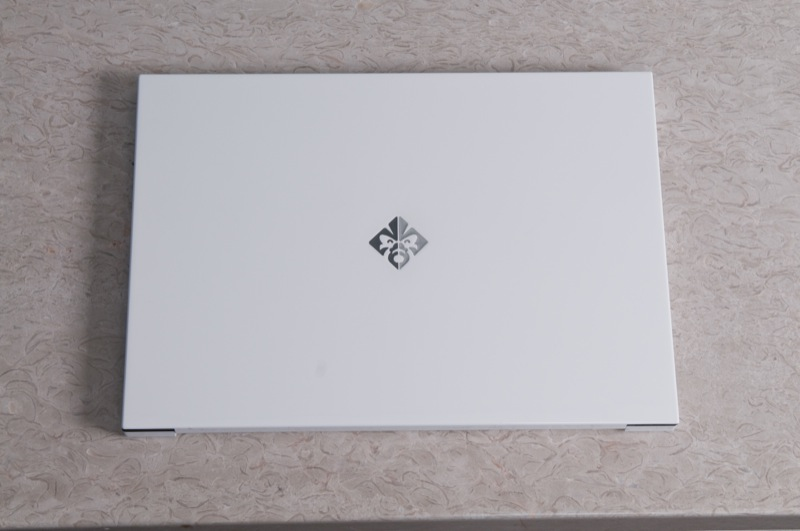 Illustration for article titled Voodoo's Envy 133 Is Thinnest Notebook Alive; Based On Intel Metro Concept Laptop
